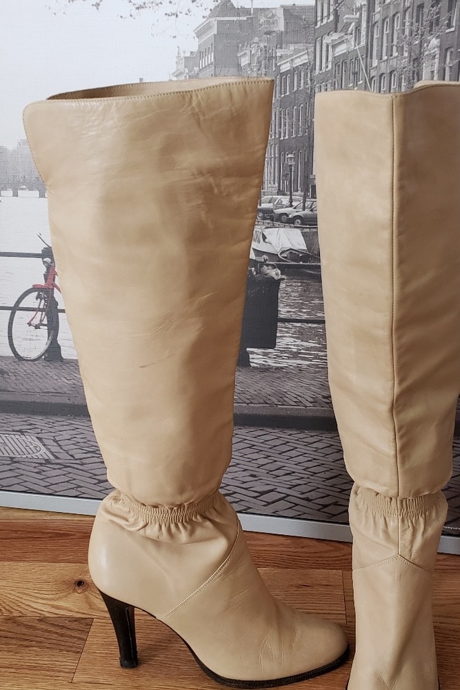 Boots - Picture 2 of 3